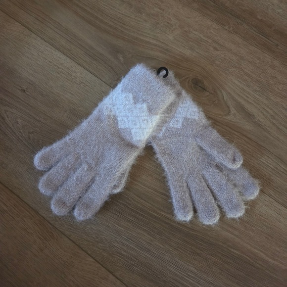 Muk Luks Accessories - Muk Luks Womens Thermal Gloves Tan White Fuzzy Knit‎ 3.0 TOG OSFM New